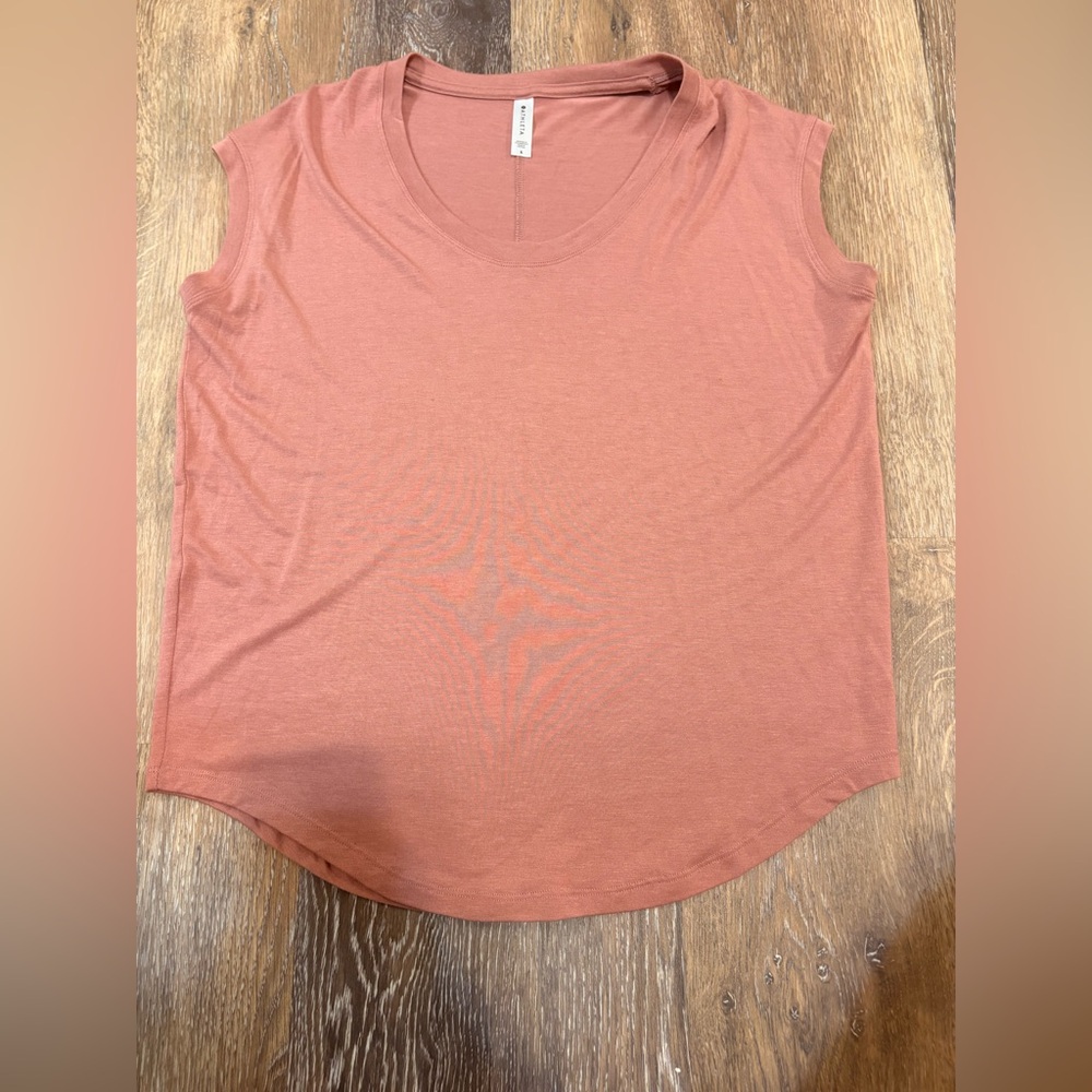 Athleta Rusty Rose Scoop Neck cap sleeves